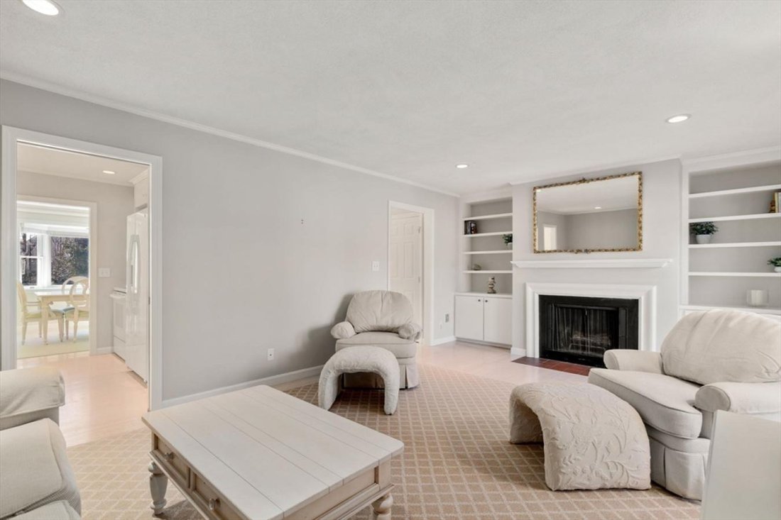 Condo in Wellesley, Massachusetts, United States 5 - 15418615