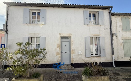 House in La Flotte, Nouvelle-Aquitaine, France 1