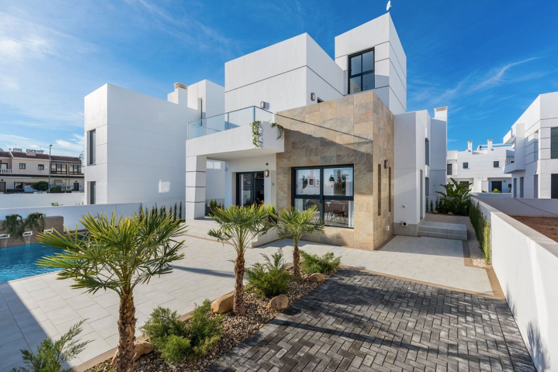 Villa in Los Alcazares, Región de Murcia, Spain 1 - 12811582