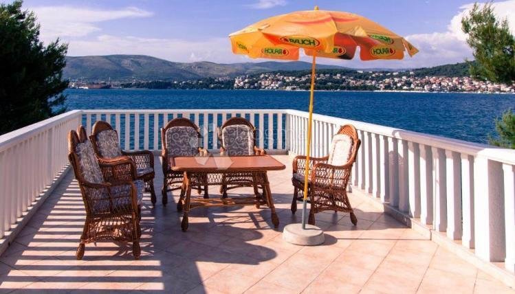 House in Okrug Gornji, Split-Dalmatia County, Croatia 2 - 14280862