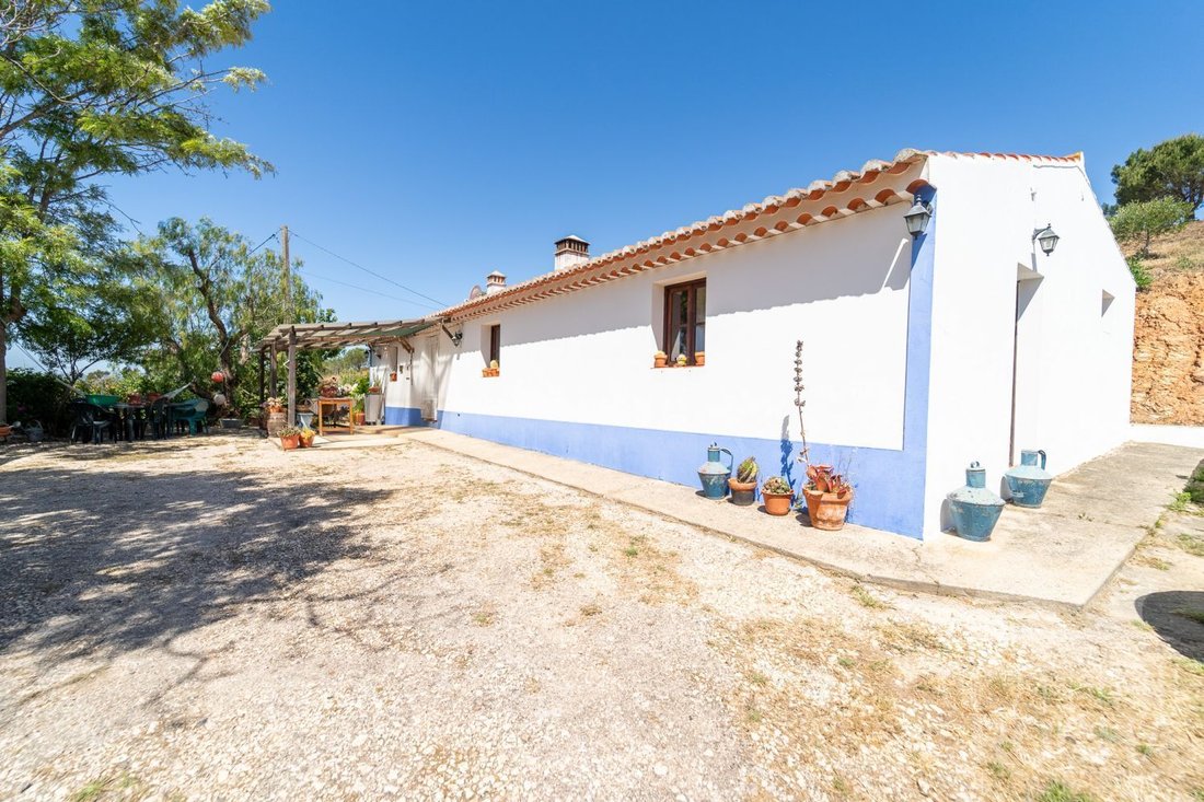 Farm Ranch in Aljezur, Algarve, Portugal 1 - 15414693