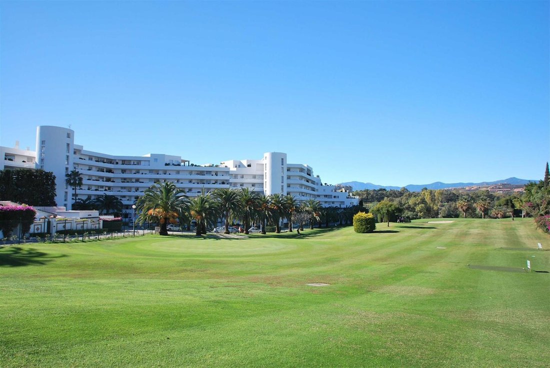 Apartment in Guadalmina Alta, San Pedro de Alcantara, Spain 2 - 15415476