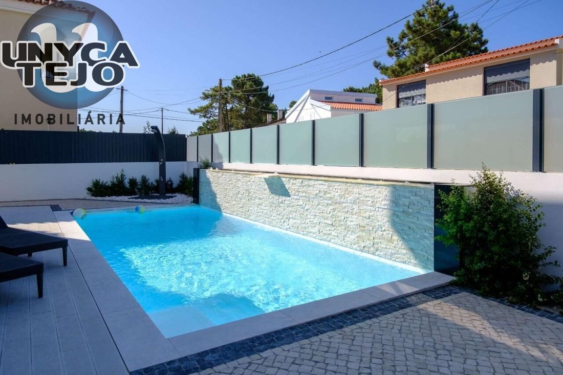 Villa in Aroeira, Charneca de Caparica e Sobreda, Portugal 3 - 15149374