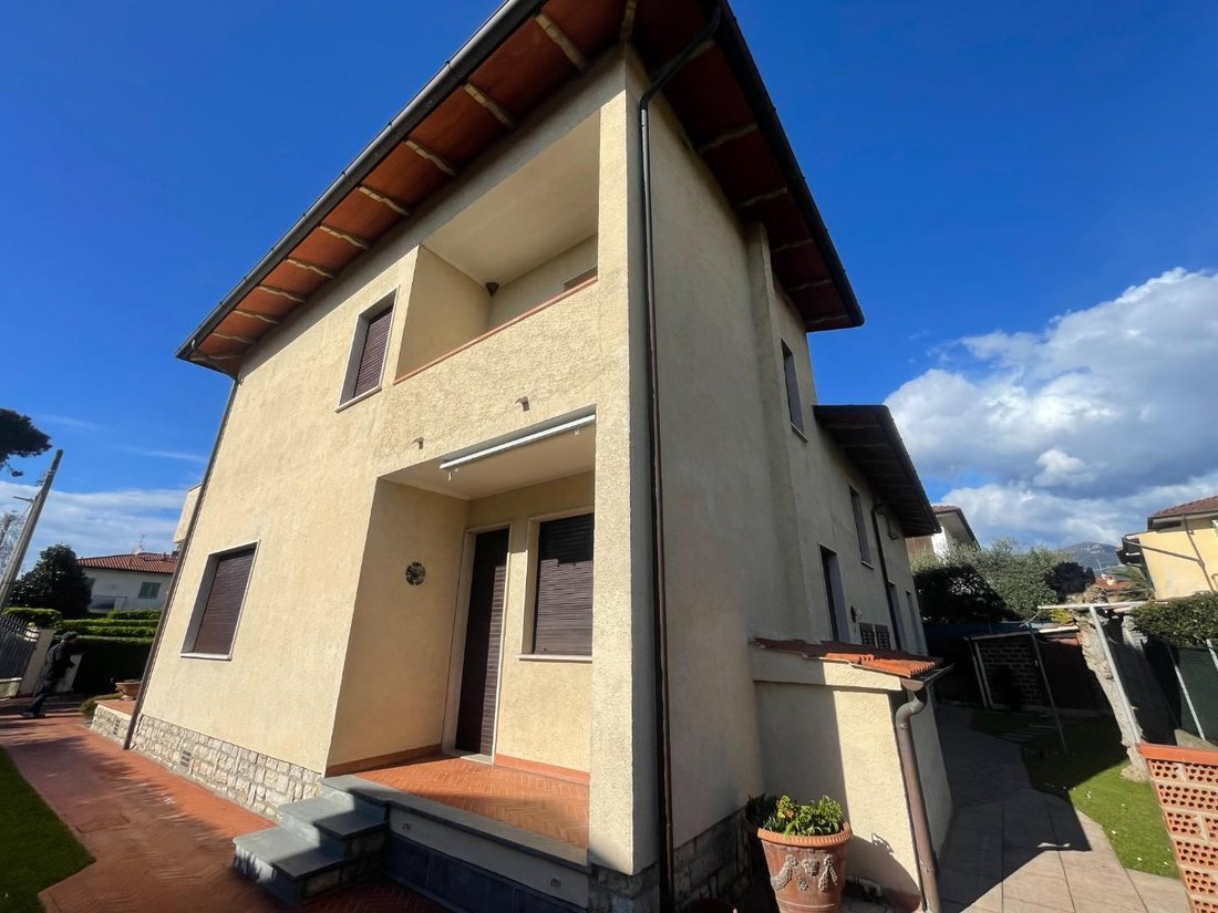 Country House in Tonfano, Pietrasanta, Italy 4 - 15414479