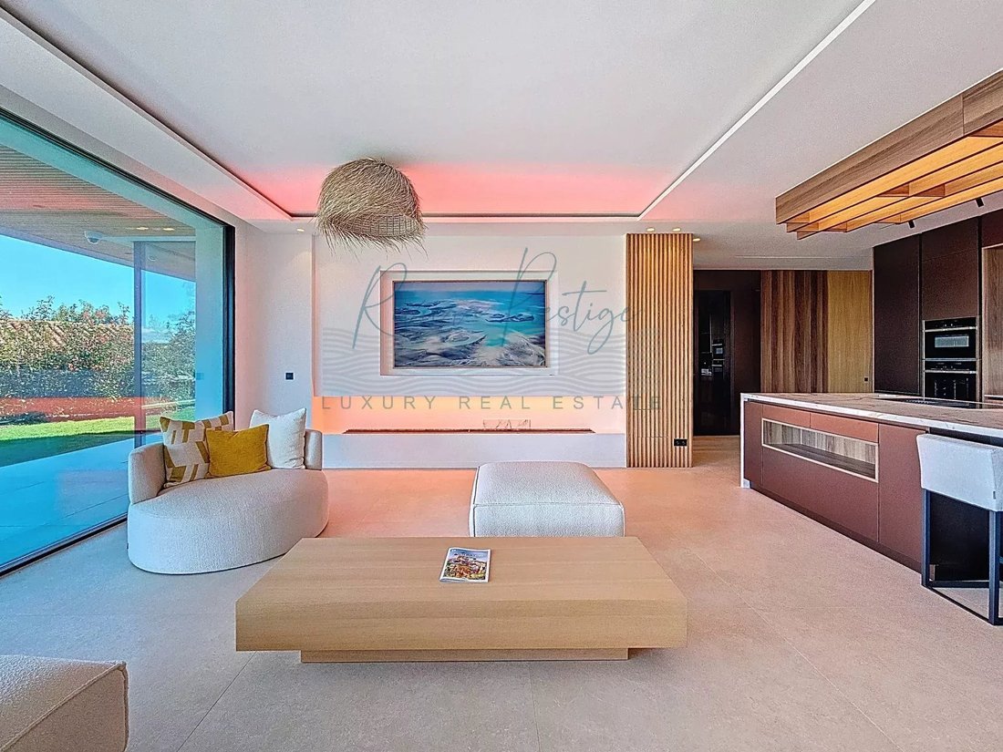 House in Sainte-Maxime, Provence-Alpes-Côte d'Azur, France 4 - 15375866