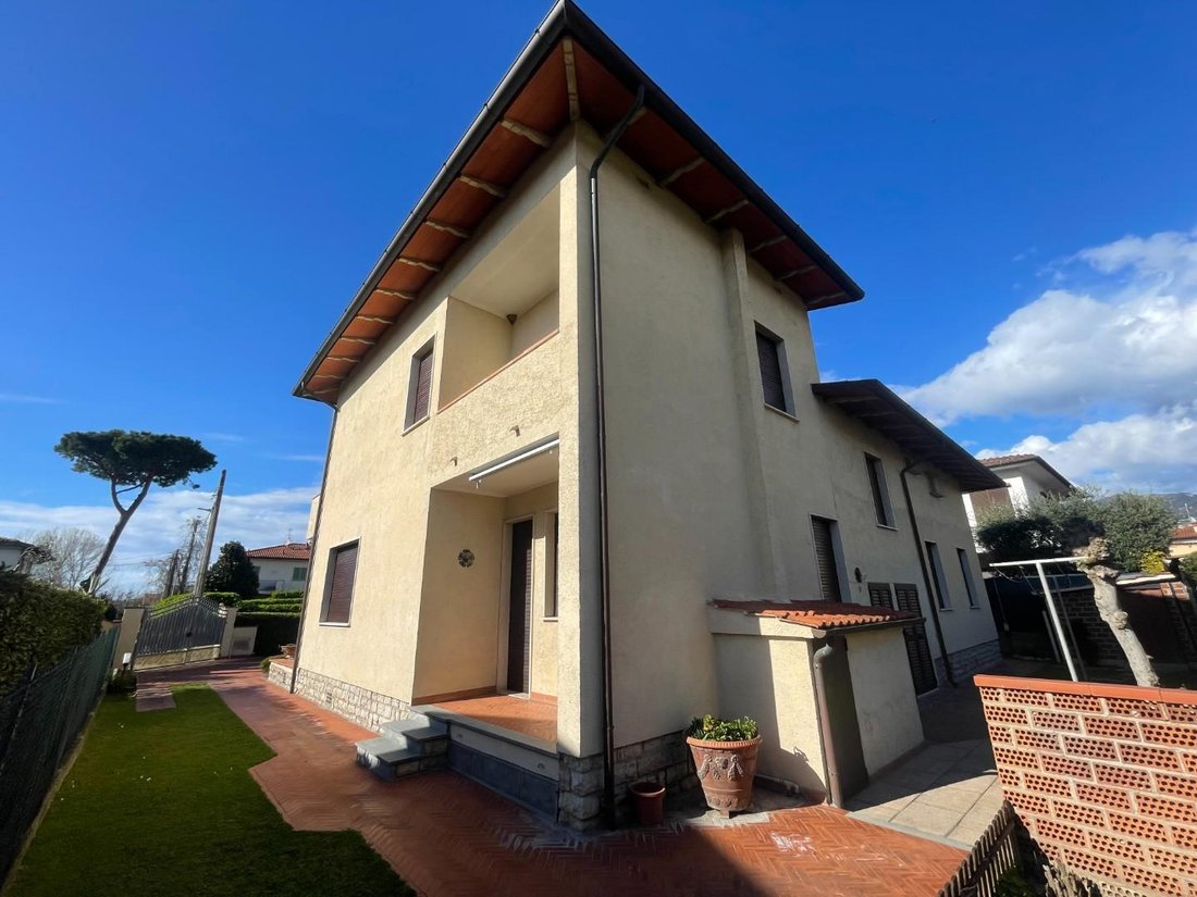 Country House in Tonfano, Pietrasanta, Italy 5 - 15414479
