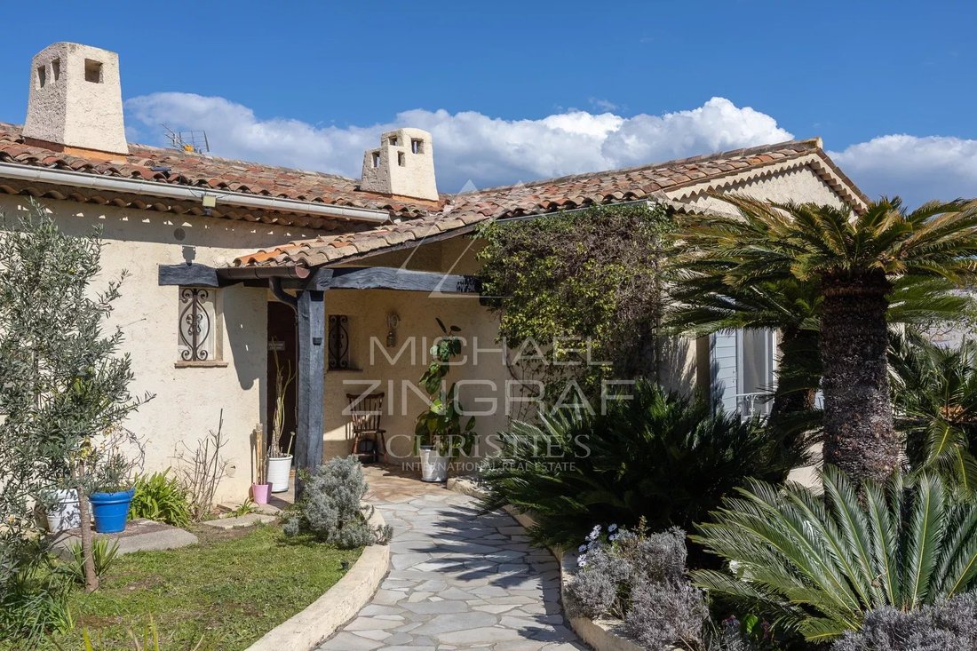 Villa à Mandelieu-la-Napoule, Provence-Alpes-Côte d'Azur, France 4 - 15279725