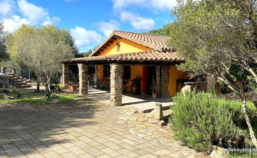 Villa en Arbus, Cerdeña, Italia 1