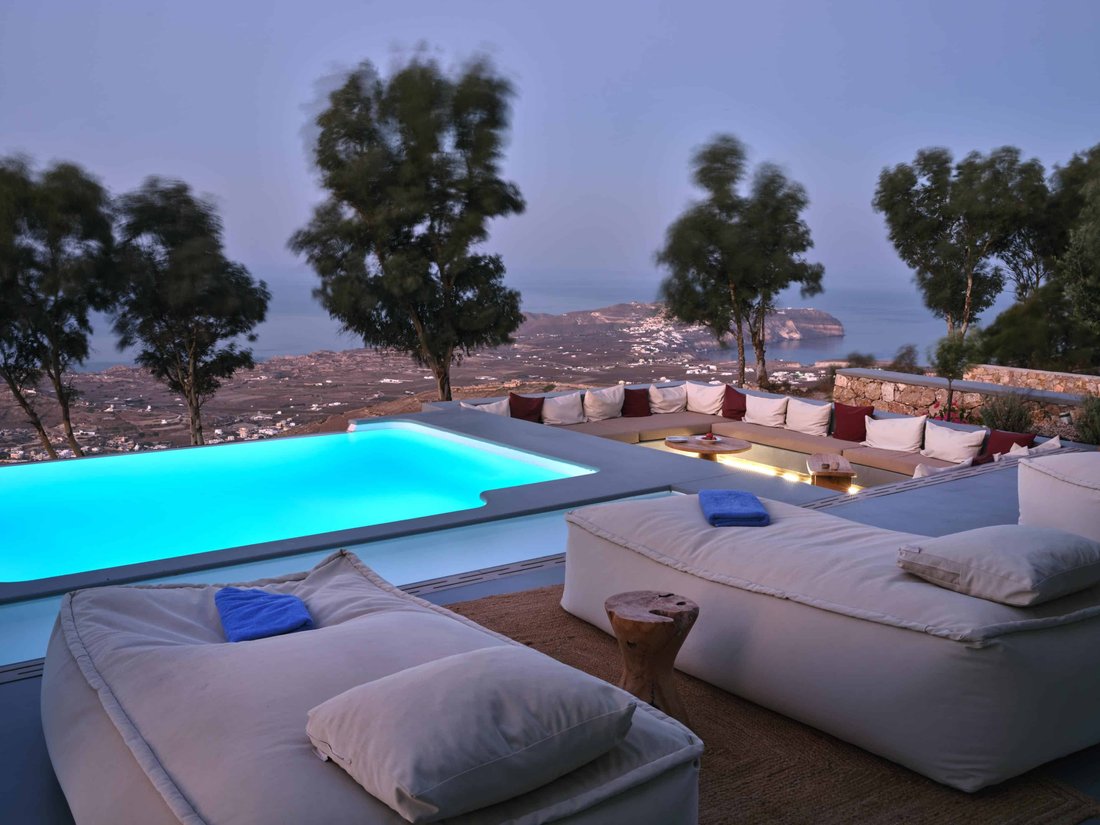 Villa in Thira, Aegean, Greece 4 - 15420519