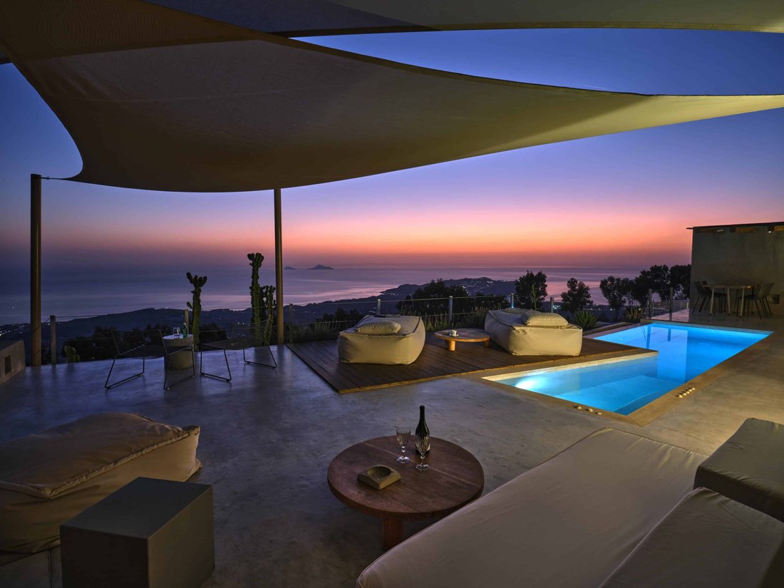 Villa in Thira, Aegean, Greece 5 - 15420519