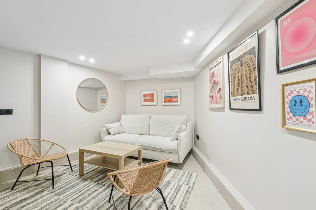 Townhouse in Begin, Saint-Mande, France 5 - 15098961