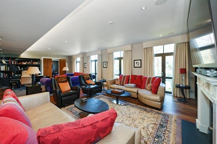 Apartment in Hampstead Garden Suburb, Barnet, England 1 - 15420766