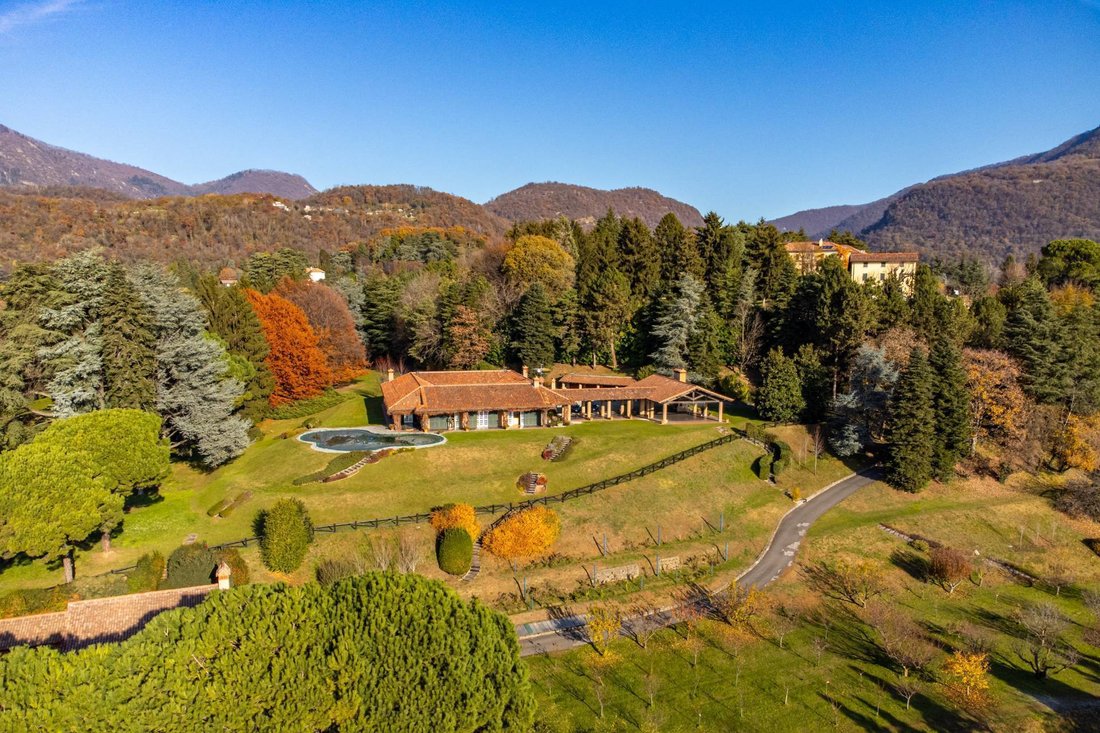 Villa in Eupilio, Lombardy, Italy 2 - 15010528