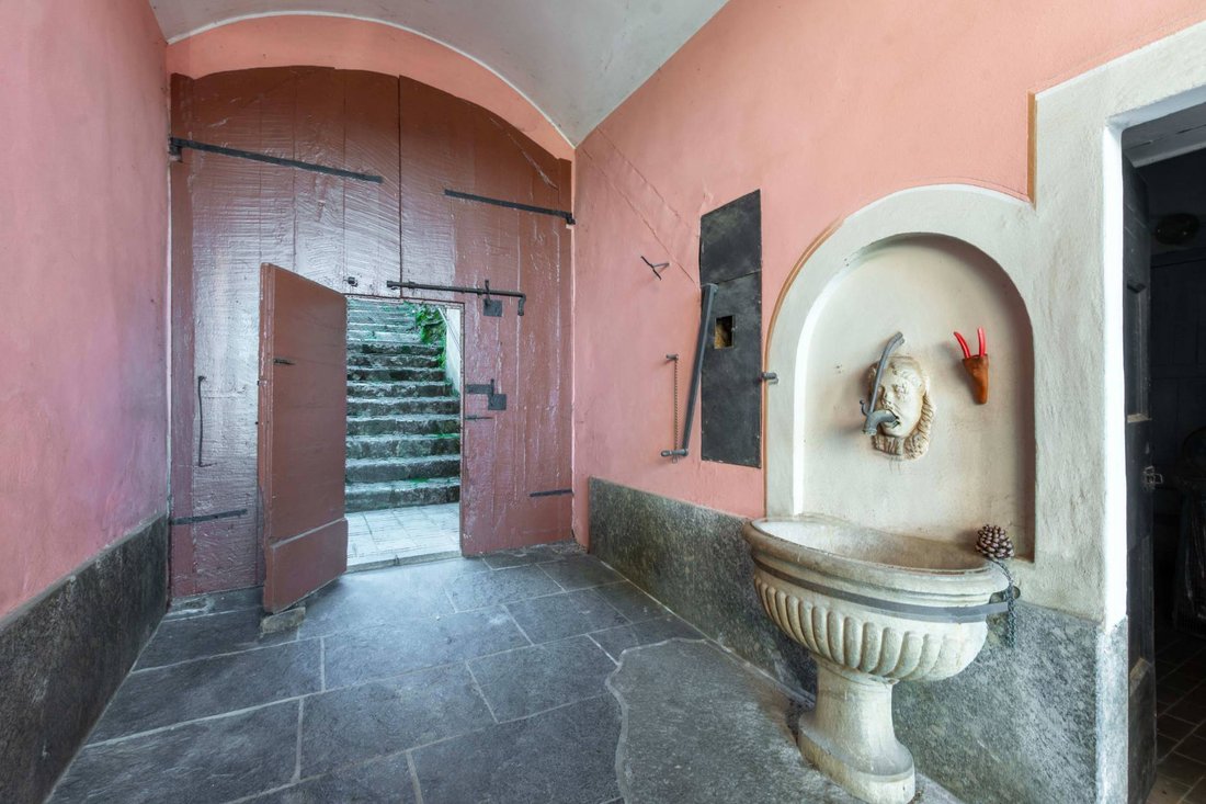 Villa in Albese con Cassano, Lombardy, Italy 3 - 15068130