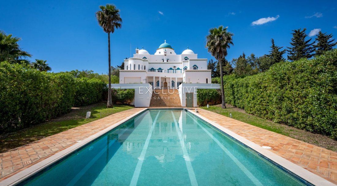 Villa in Lagoa e Carvoeiro, Algarve, Portugal 1 - 15421225