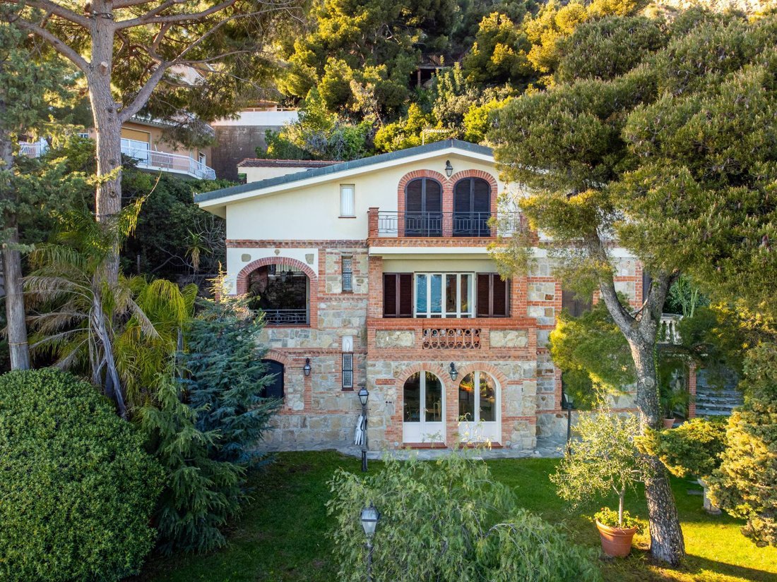 Villa in Capo Nero - Pian di Poma, Sanremo, Italy 1 - 15396471