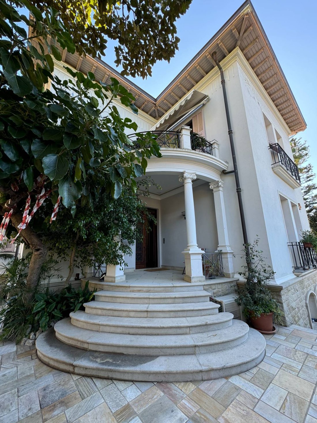 Villa in Bordighera, Liguria, Italy 5 - 15352009