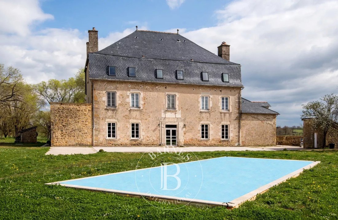 Estate in Zone Urbaine Ouest, Figeac, France 2 - 15419567