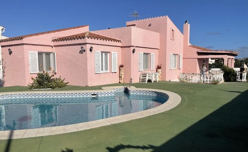 Villa in es Castell, Balearic Islands, Spain 1