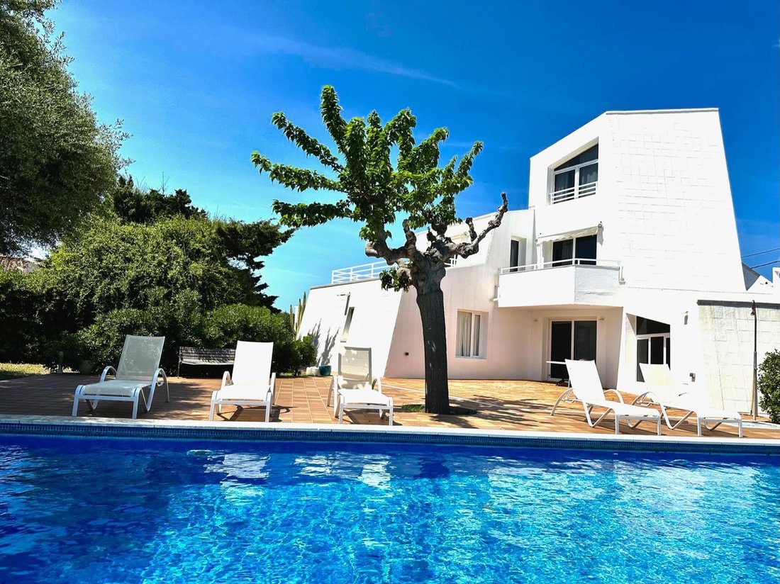 Villa in es Castell, Balearic Islands, Spain 1 - 15423030