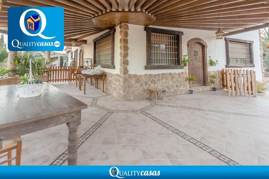 Villa in Elx / Elche, Valencian Community, Spain 2 - 15422335