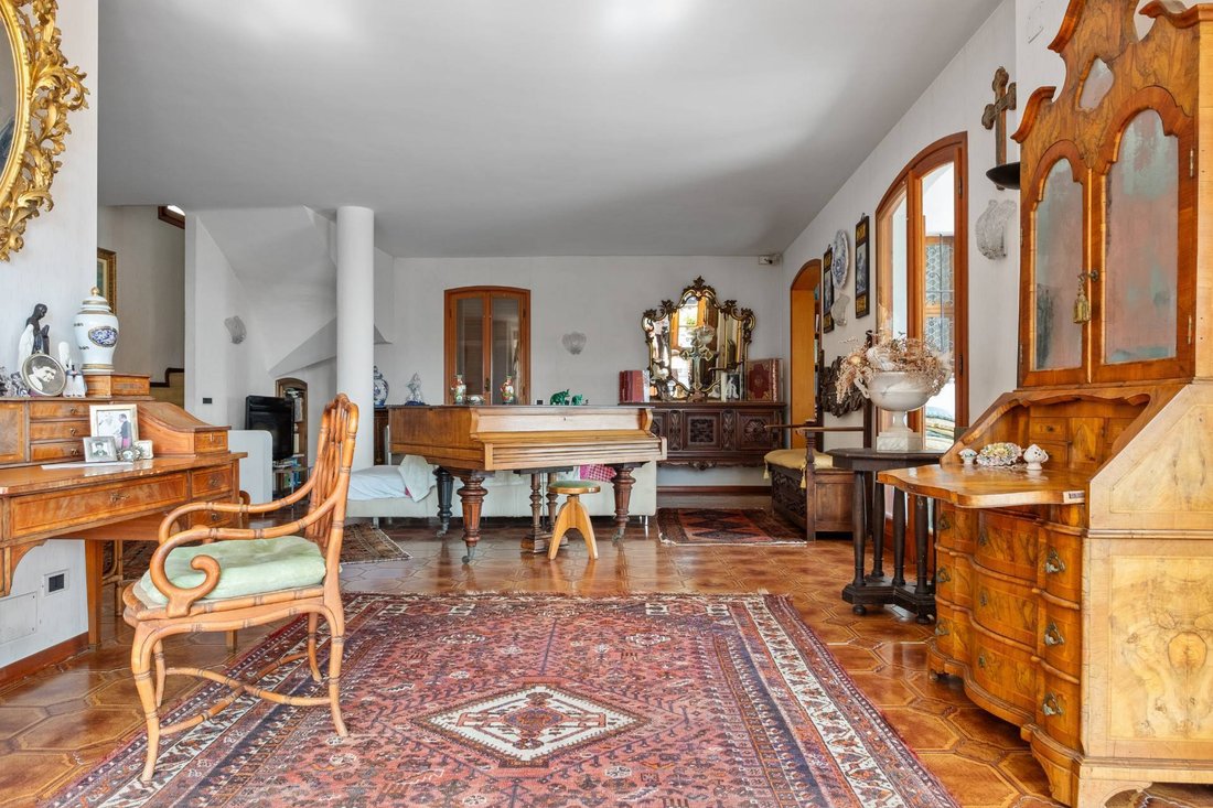 Villa in Coldirodi, Sanremo, Italy 2 - 15201426