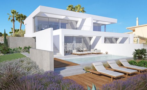 Villa in Praia da Luz, Algarve, Portugal 1