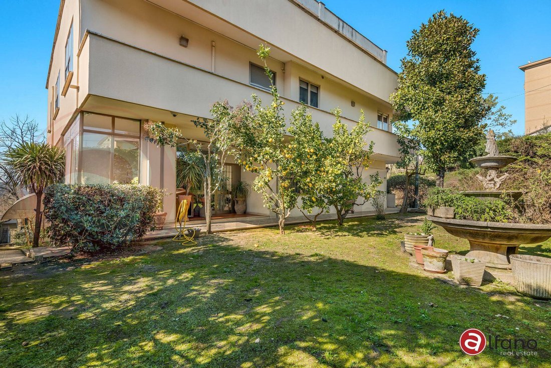 Villa in Latin America Avenue, Frosinone, Lazio 1 - 15422438
