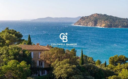 Villa in Rayol-Canadel-sur-Mer, Provence-Alpes-Côte d'Azur, France 1