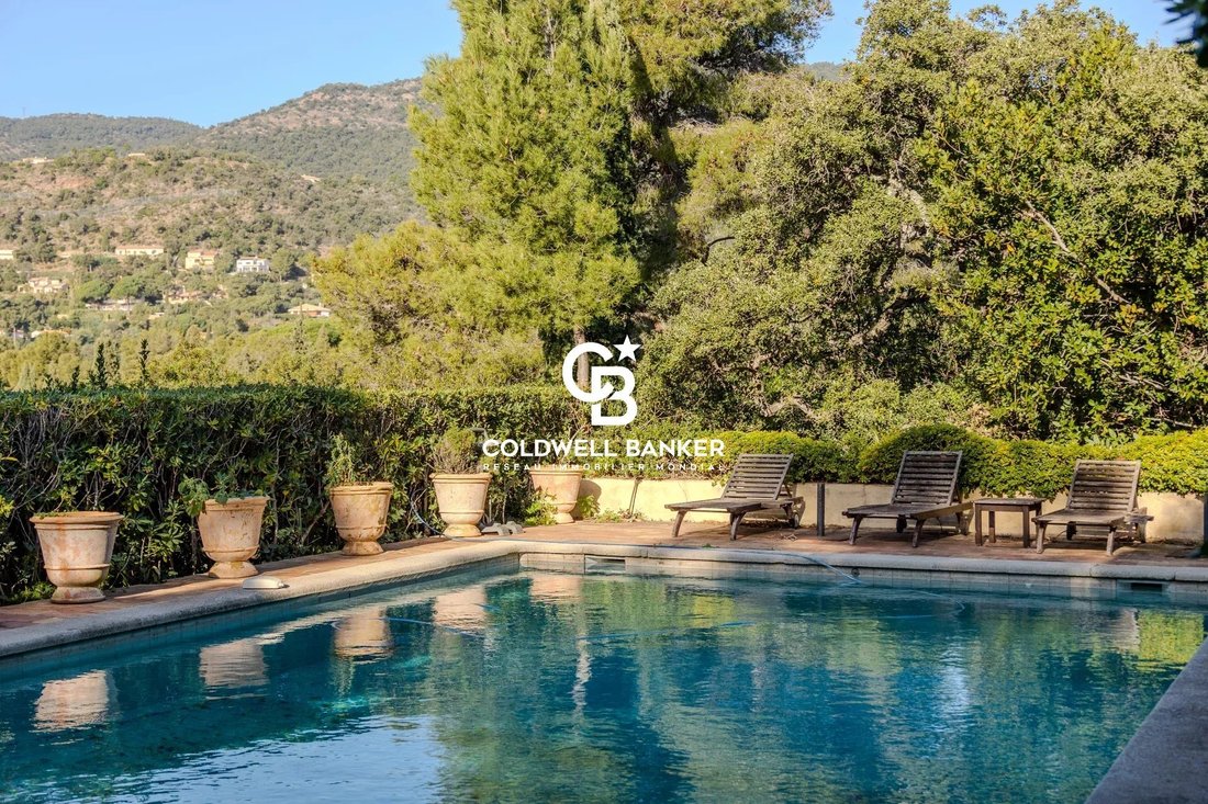 Villa in Rayol-Canadel-sur-Mer, Provence-Alpes-Côte d'Azur, France 5 - 15162055
