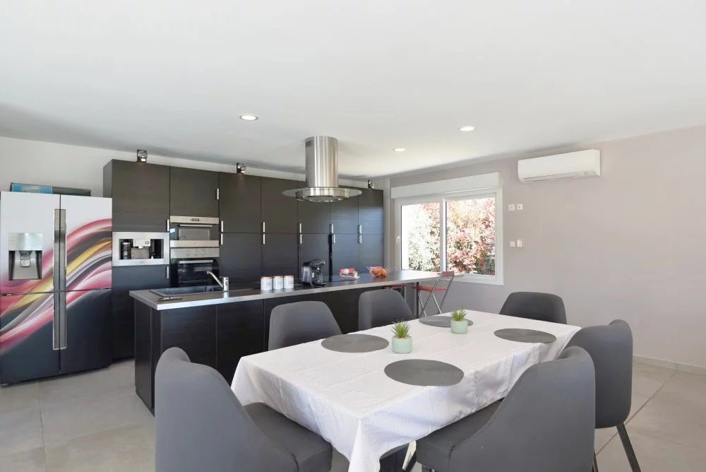 Villa in Bagnols-en-Forêt, Provence-Alpes-Côte d'Azur, France 5 - 15421180