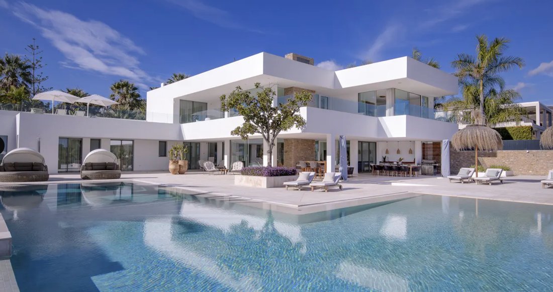 Villa in Puerto Banus, Marbella, Spain 1 - 15423299