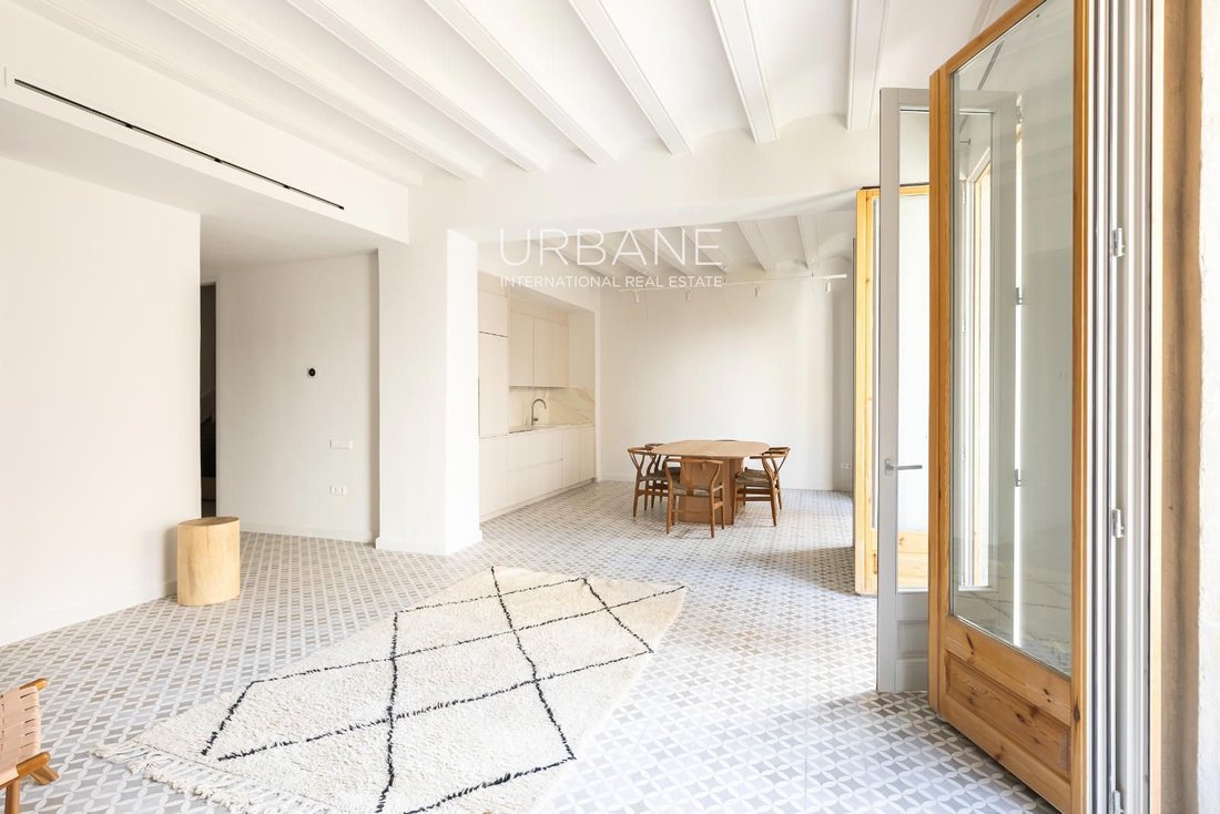 Apartment in Ciutat Vella, Barcelona, Spain 4 - 15423356