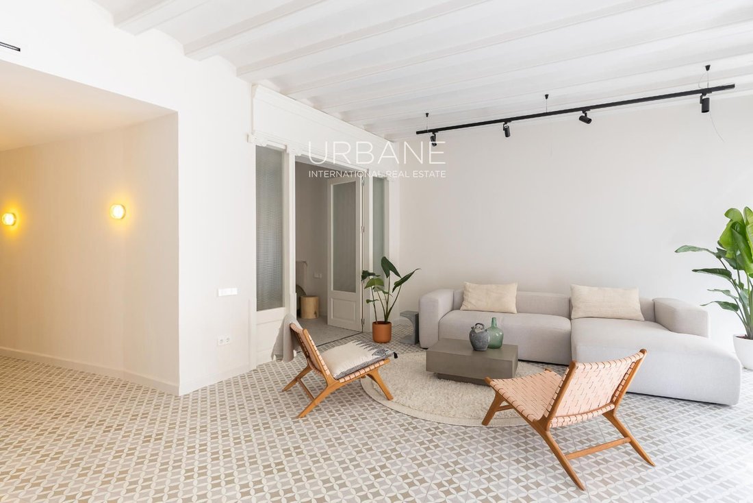 Apartment in Ciutat Vella, Barcelona, Spain 4 - 15423358