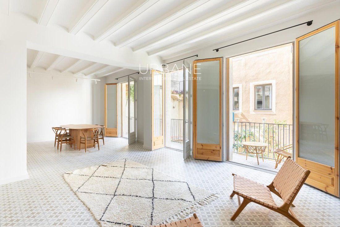 Apartment in Ciutat Vella, Barcelona, Spain 2 - 15423356