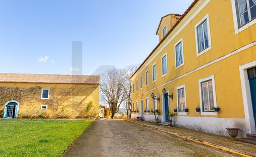 Farm Ranch in Valado dos Frades, Leiria District, Portugal 1