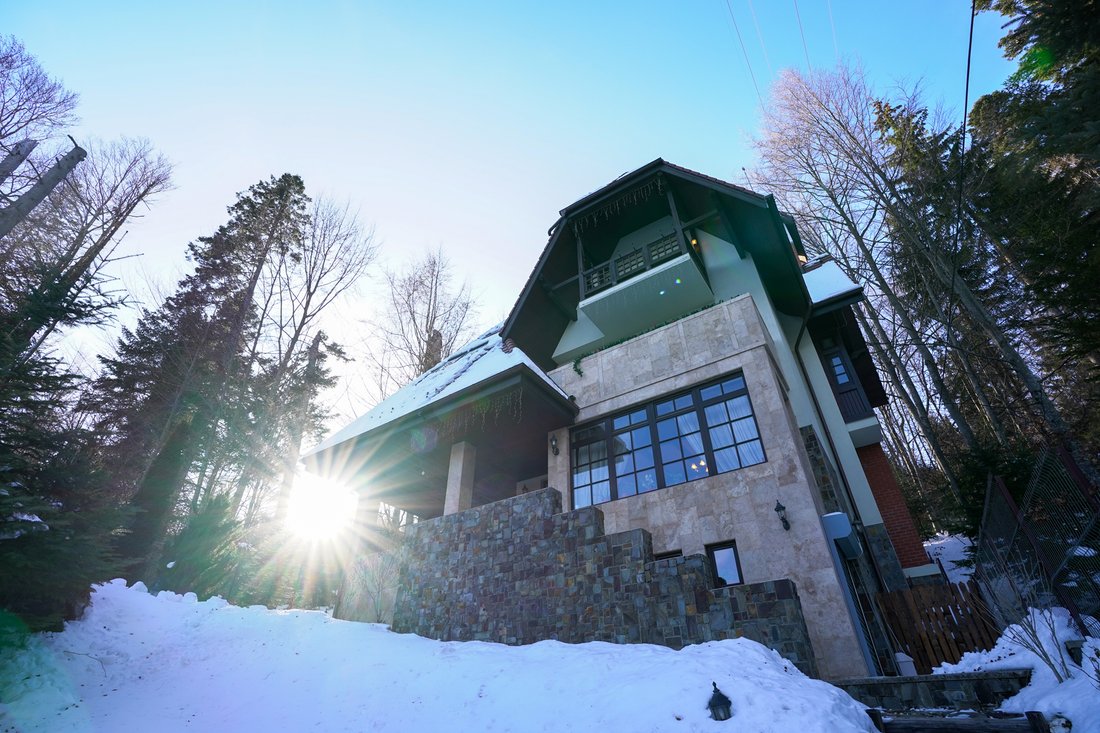 House in Sinaia, Prahova, Romania 1 - 12585772