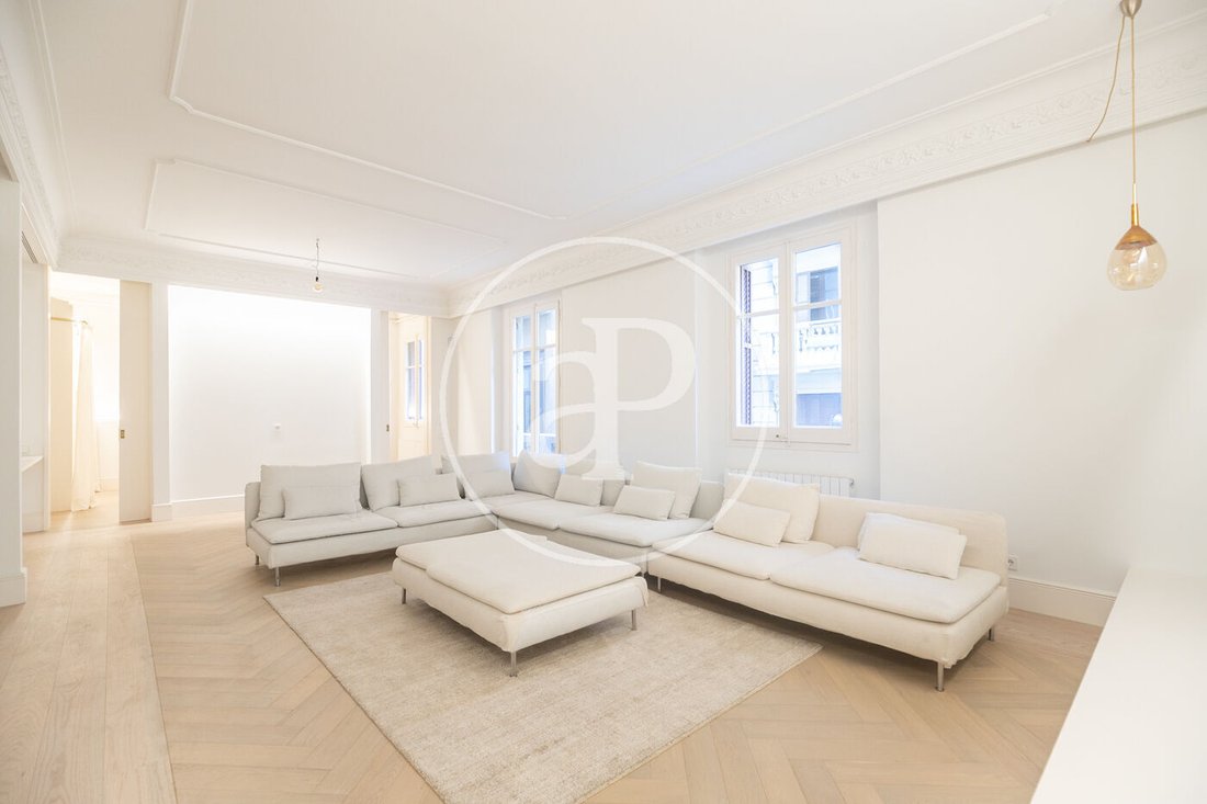 Apartment in Ciutat Vella, Barcelona, Spain 2 - 15423124