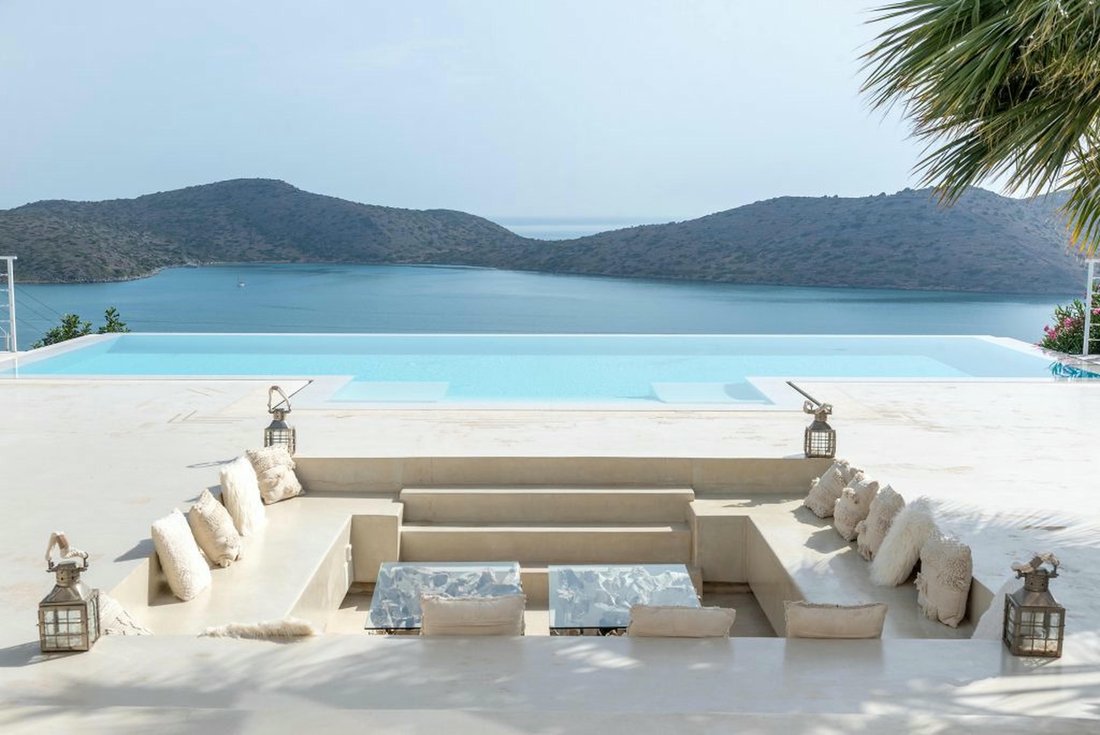 Villa in Community of Elounta, Agios Nikolaos Municipal Unit, Greece 4 - 15423516