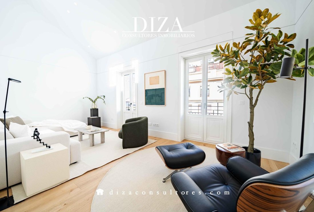 Picture of Madrid Penthouse In Barrio Salamanca, Community Of Madrid, Spain For ...