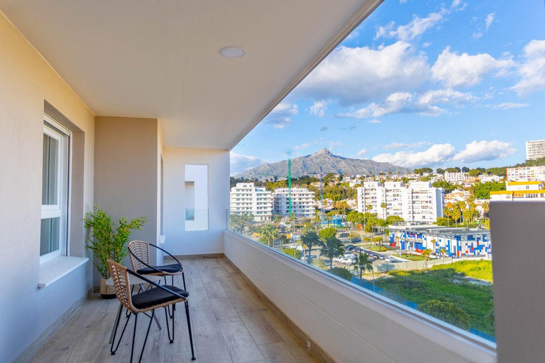 Apartment in Puerto Banus, Marbella, Spain 4 - 15298666