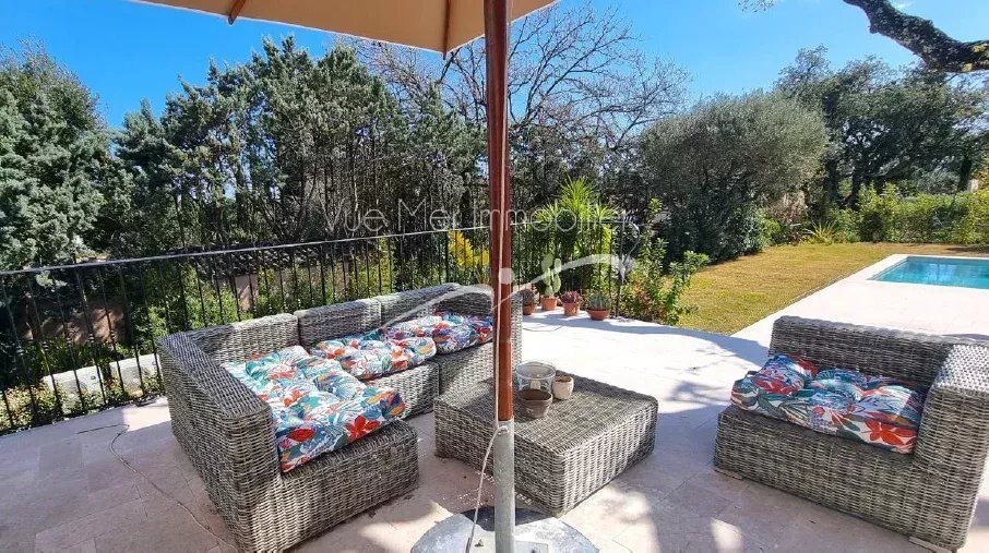 Villa in Grimaud, Provence-Alpes-Côte d'Azur, France 3 - 15425013