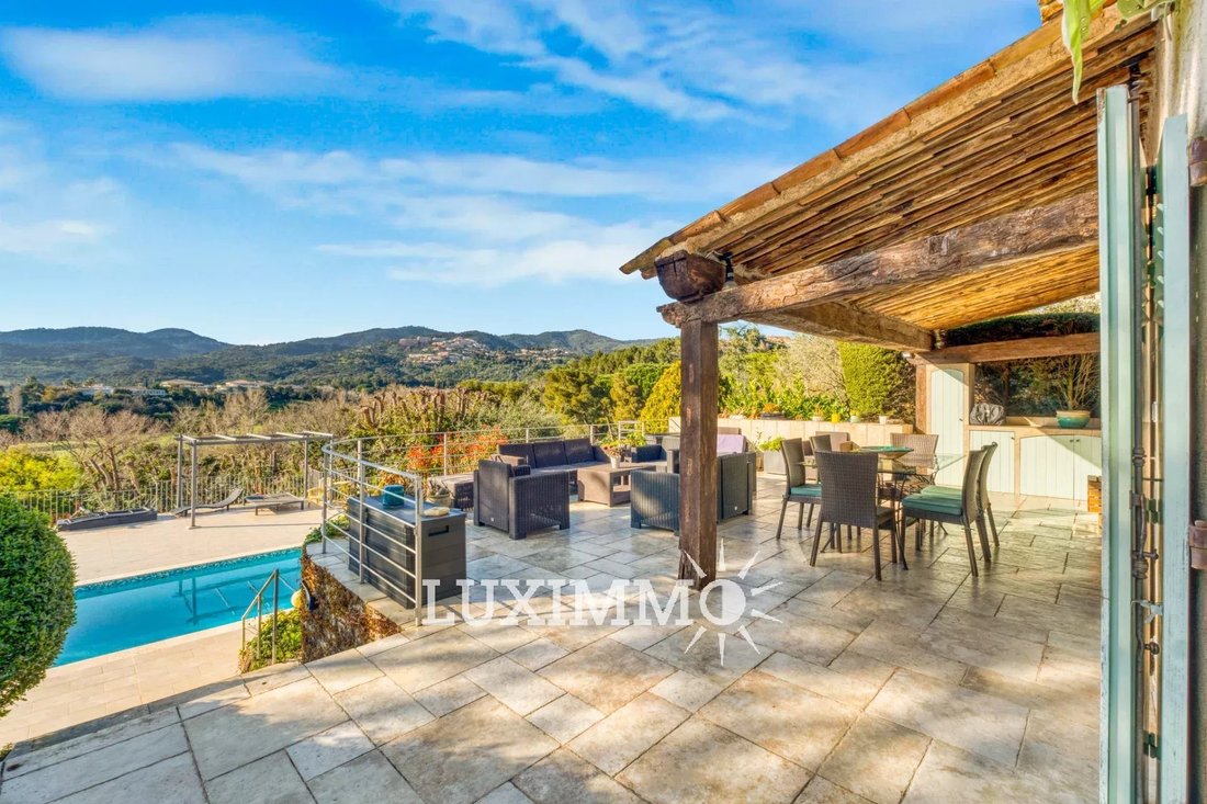 Villa in Mandelieu-la-Napoule, Provence-Alpes-Côte d'Azur, France 3 - 15427960