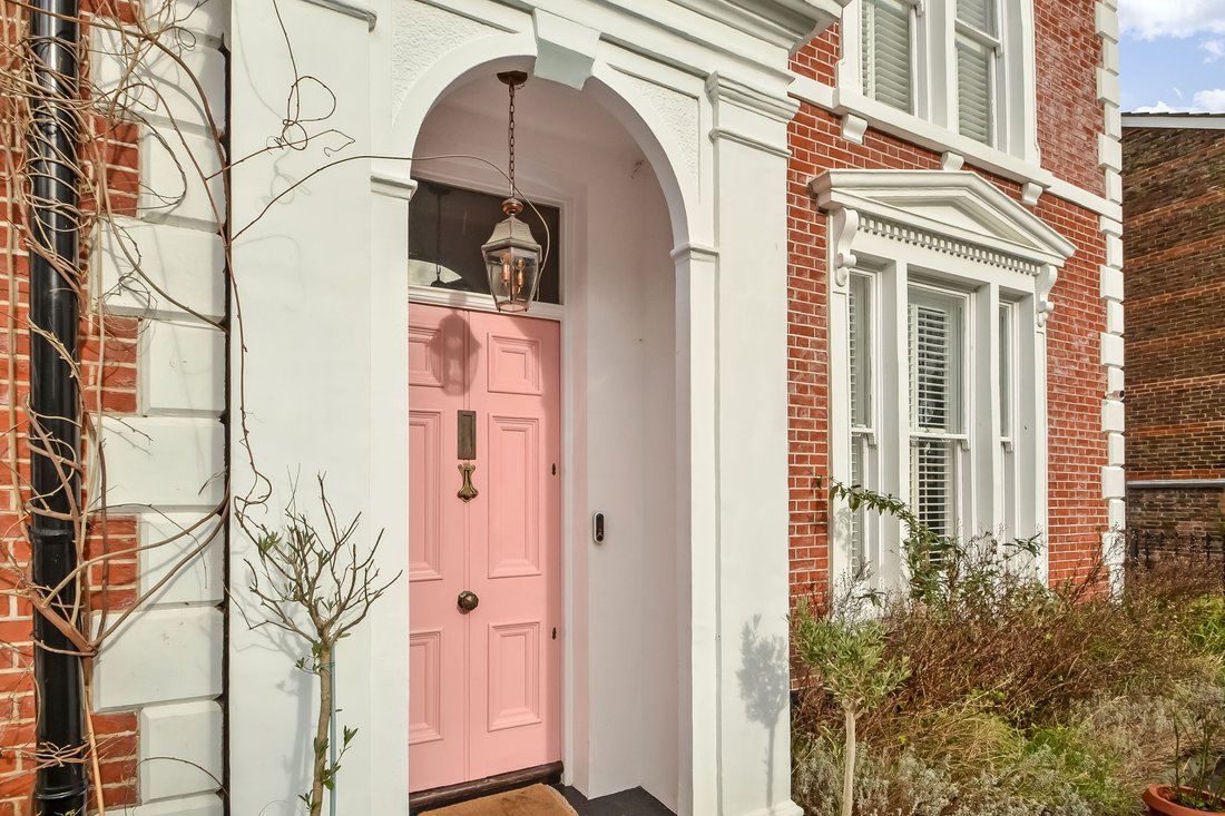 House in Southsea, England 3 - 13880393