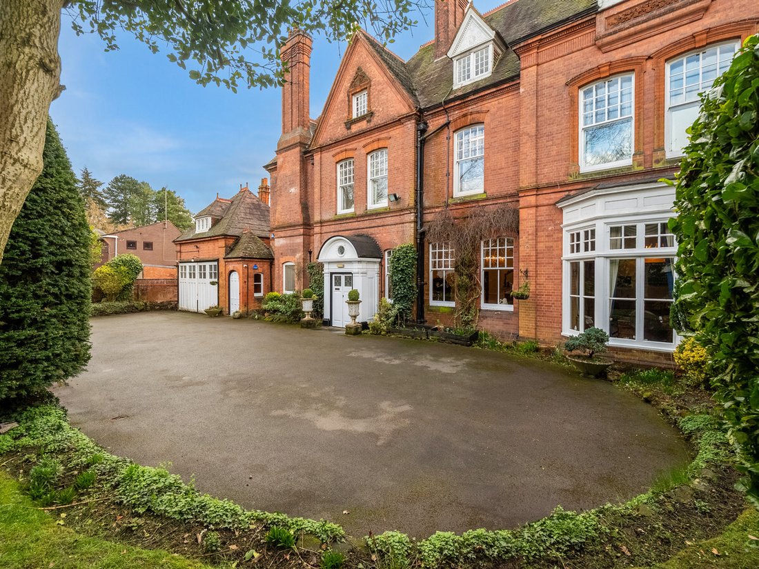 House in Chad Valley, Birmingham, England 5 - 14016587