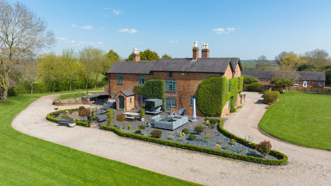 House in Etwall (Parish), Etwall, England 1 - 13319116