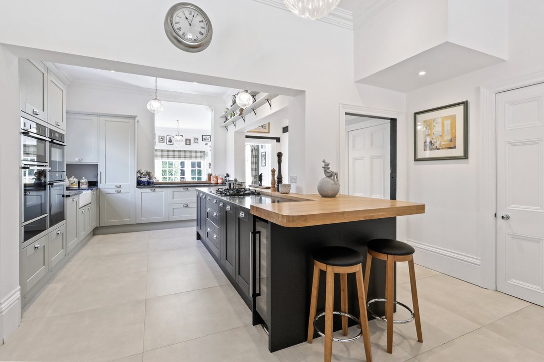 Estate in Old Bedhampton, Havant, England 2 - 14401662
