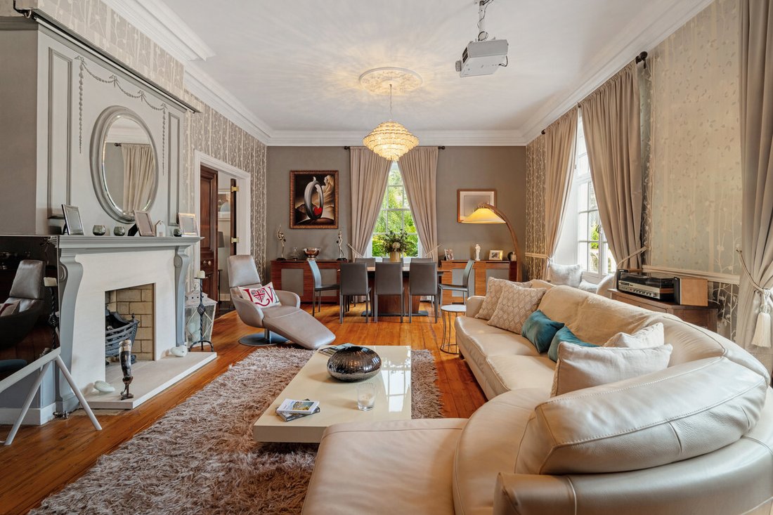 Country House in Heatherside, Surrey Heath, England 2 - 14494414