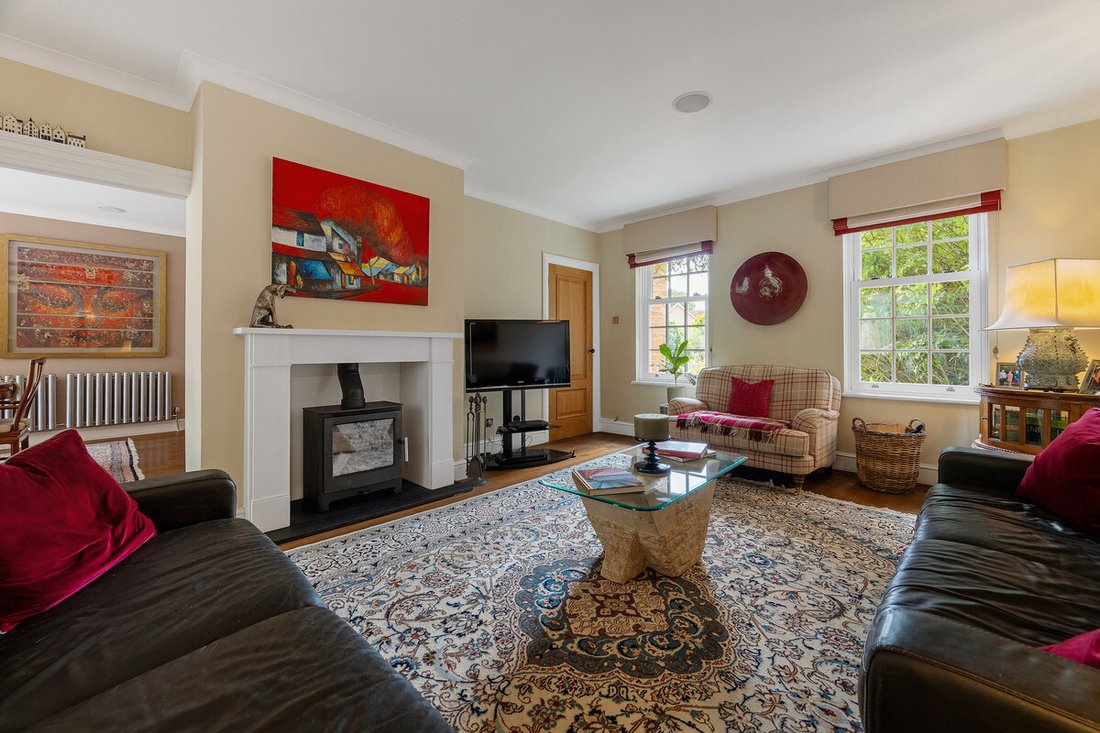 House in Maidenhead, England 3 - 14592536