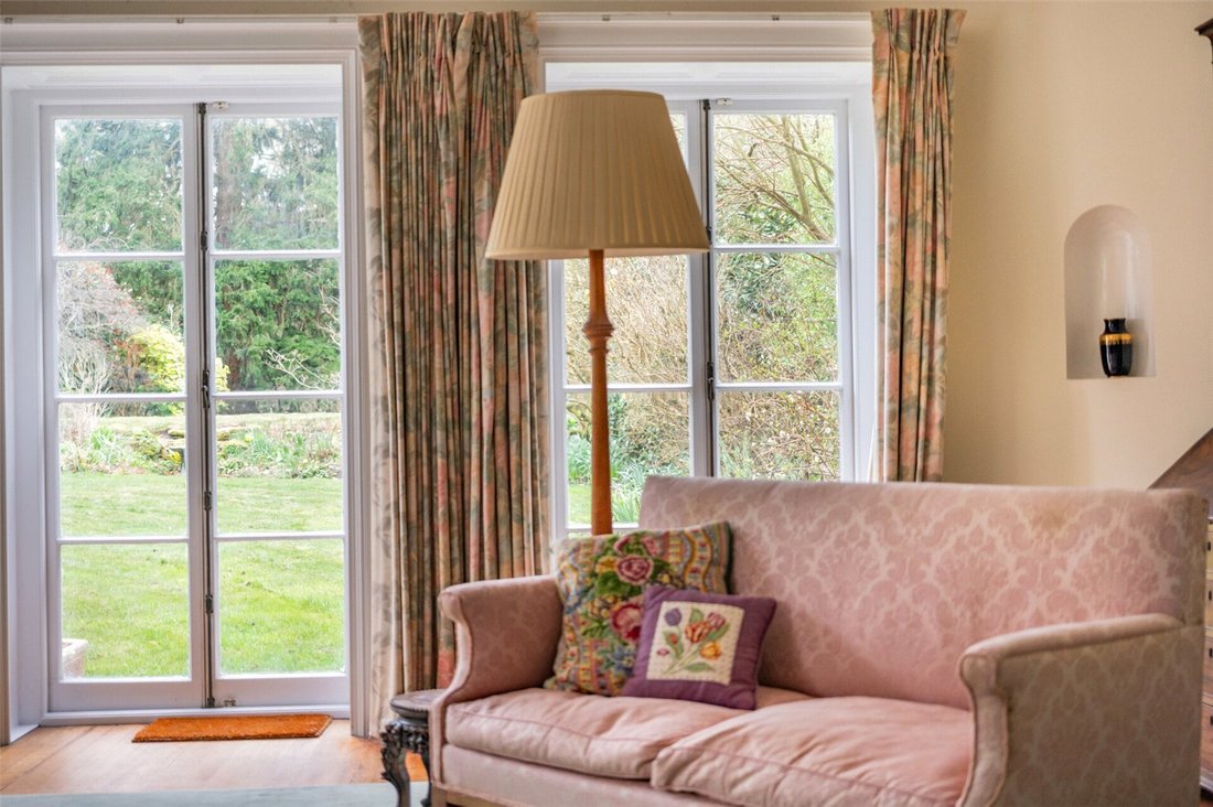 House in Highcliffe, England 2 - 15426227